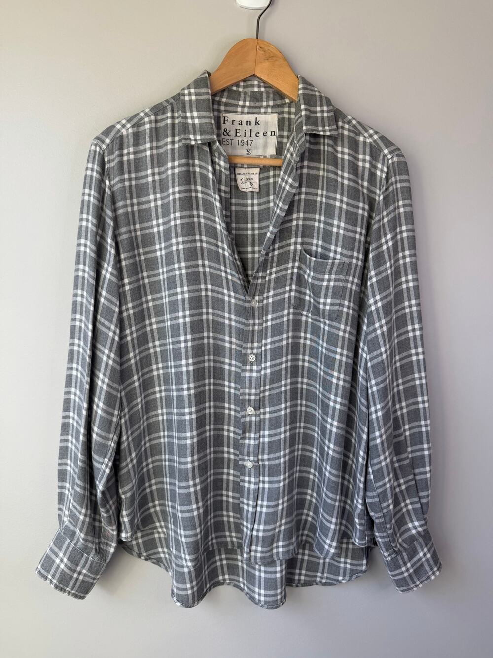 Frank & Eileen size S Relaxed Button Up Shirt "Eileen" Plaid Italian Flannel